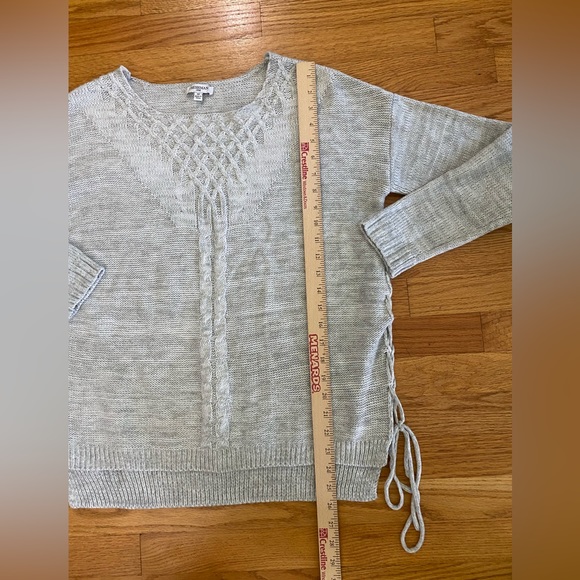 Freshman 1996 Sweater Women’s Medium Gray Knit High Low Hem Ties at Sides Casual - Picture 7 of 8